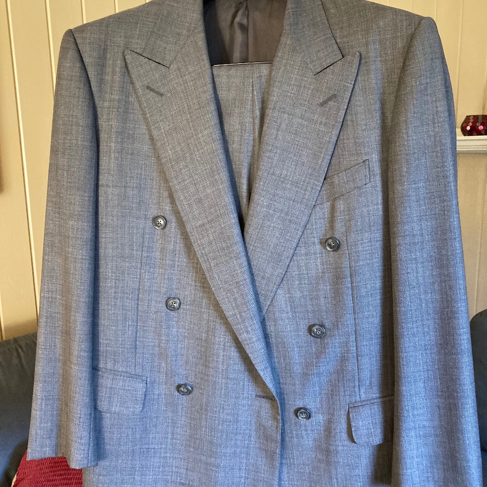 Ermenegildo Zegna Suit 42 Reg. 34/5 waist